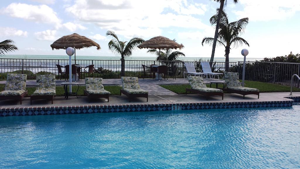 Surf Studio Beach Resort Cocoa Beach Eksteriør billede