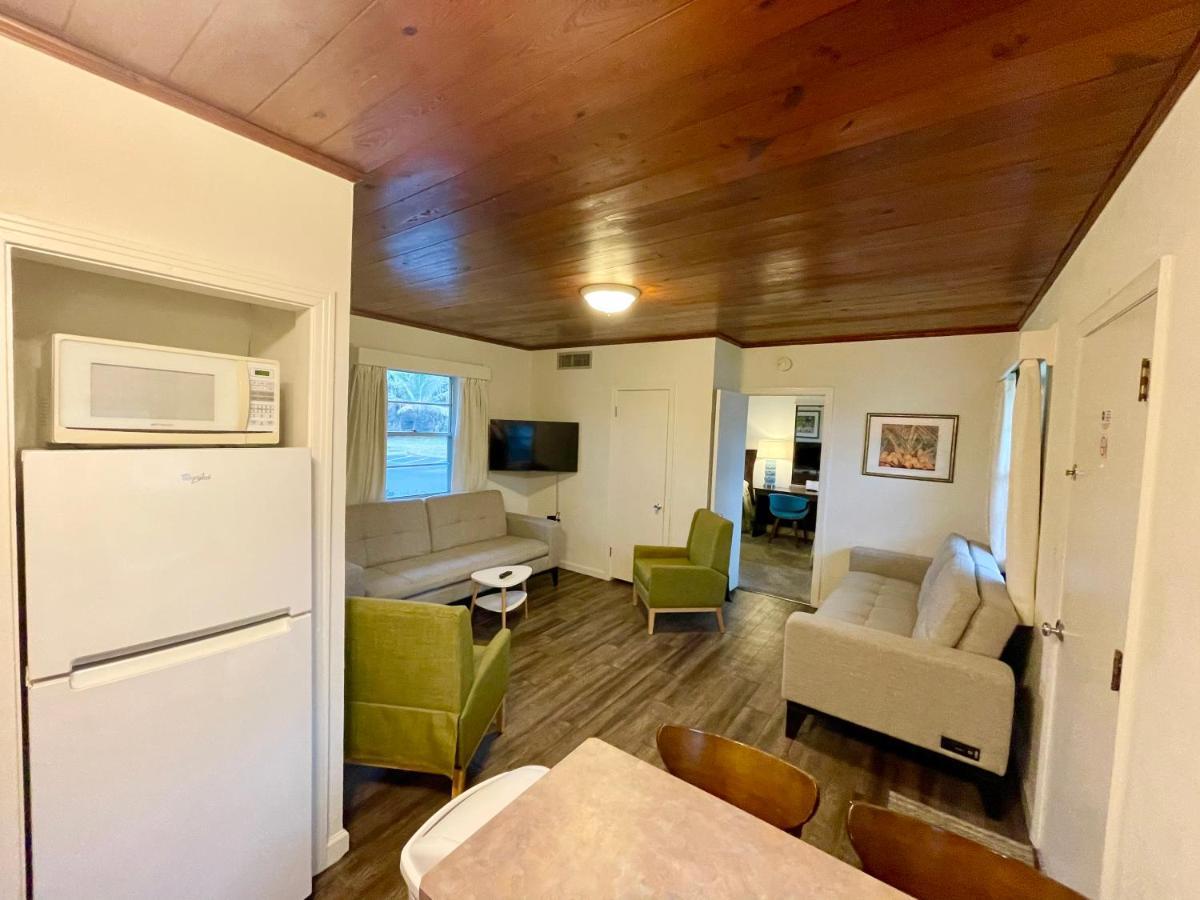 Surf Studio Beach Resort Cocoa Beach Eksteriør billede